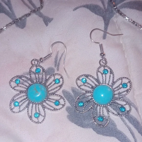 NEW Torquoise & Silver Earrings& Necklace Set - Picture 6 of 6